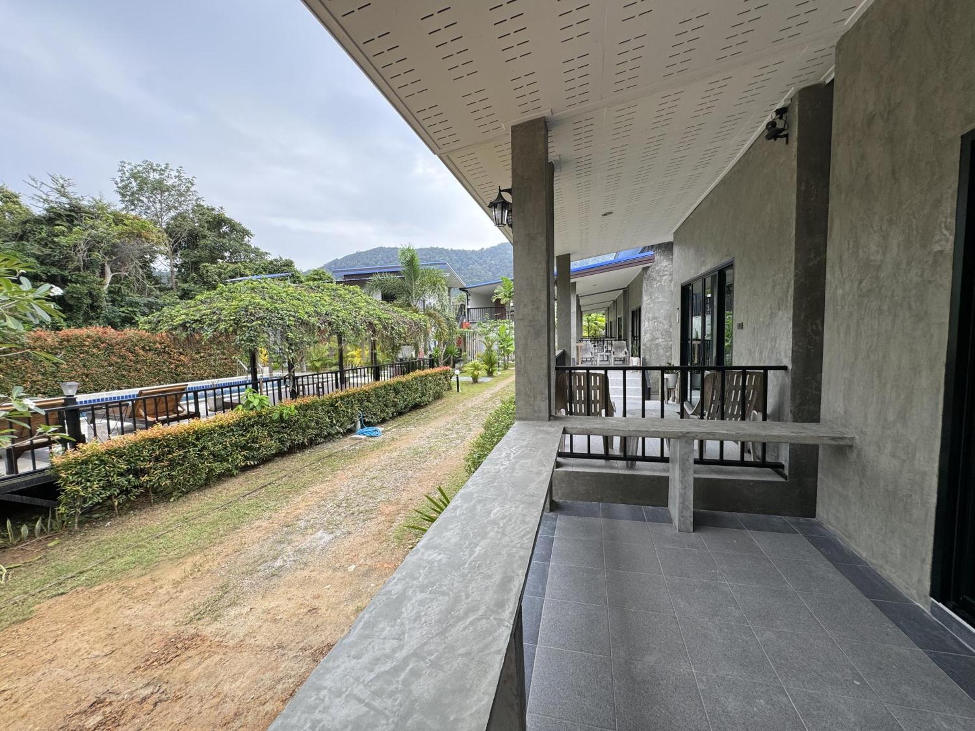 Baan Chainarong Ko Lanta Buitenkant foto